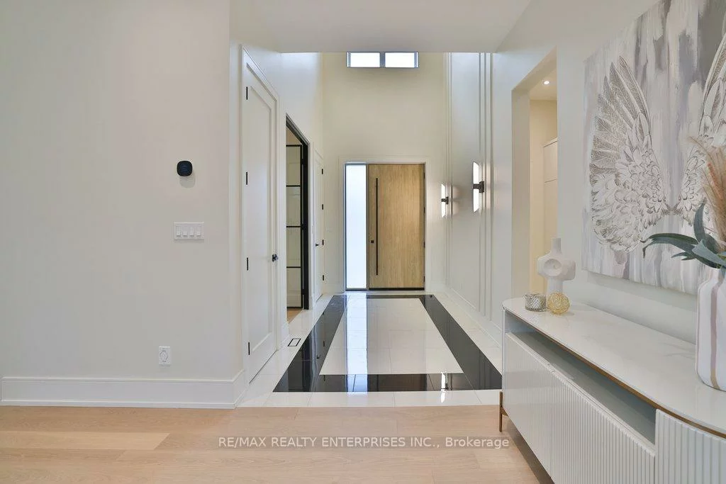 202, Queen, Port Credit, Mississauga