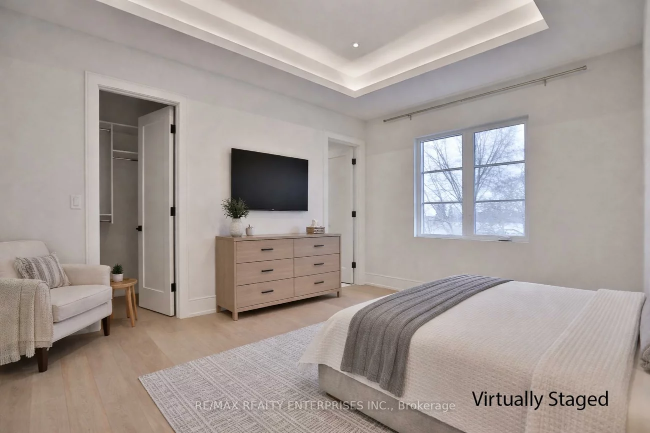 202, Queen, Port Credit, Mississauga