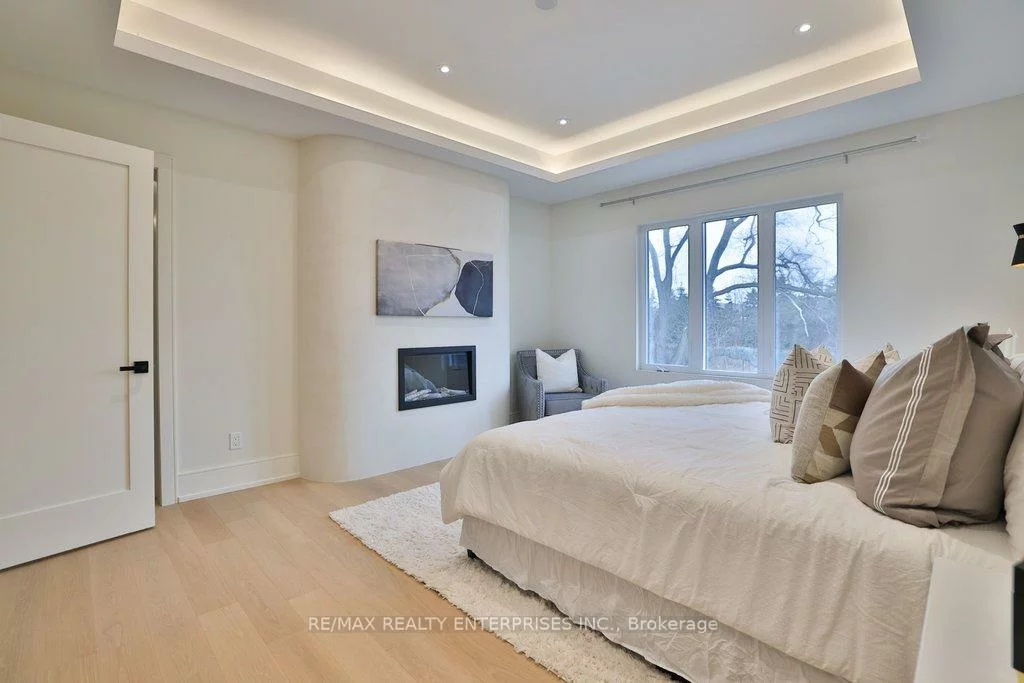 202, Queen, Port Credit, Mississauga