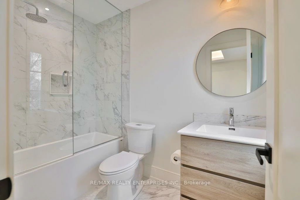 202, Queen, Port Credit, Mississauga