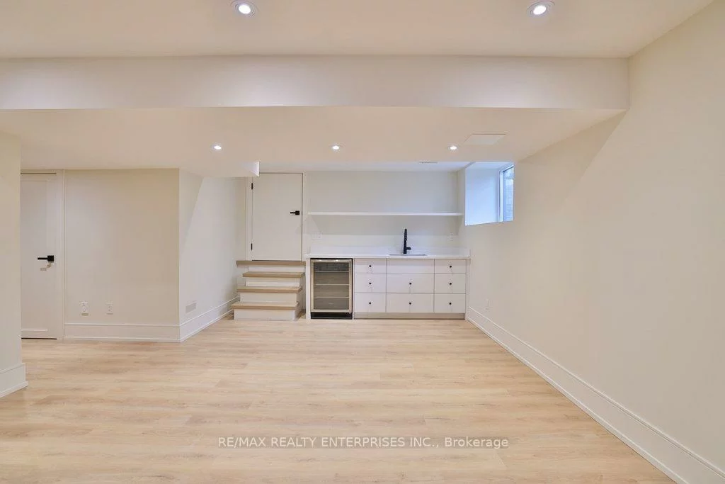 202, Queen, Port Credit, Mississauga