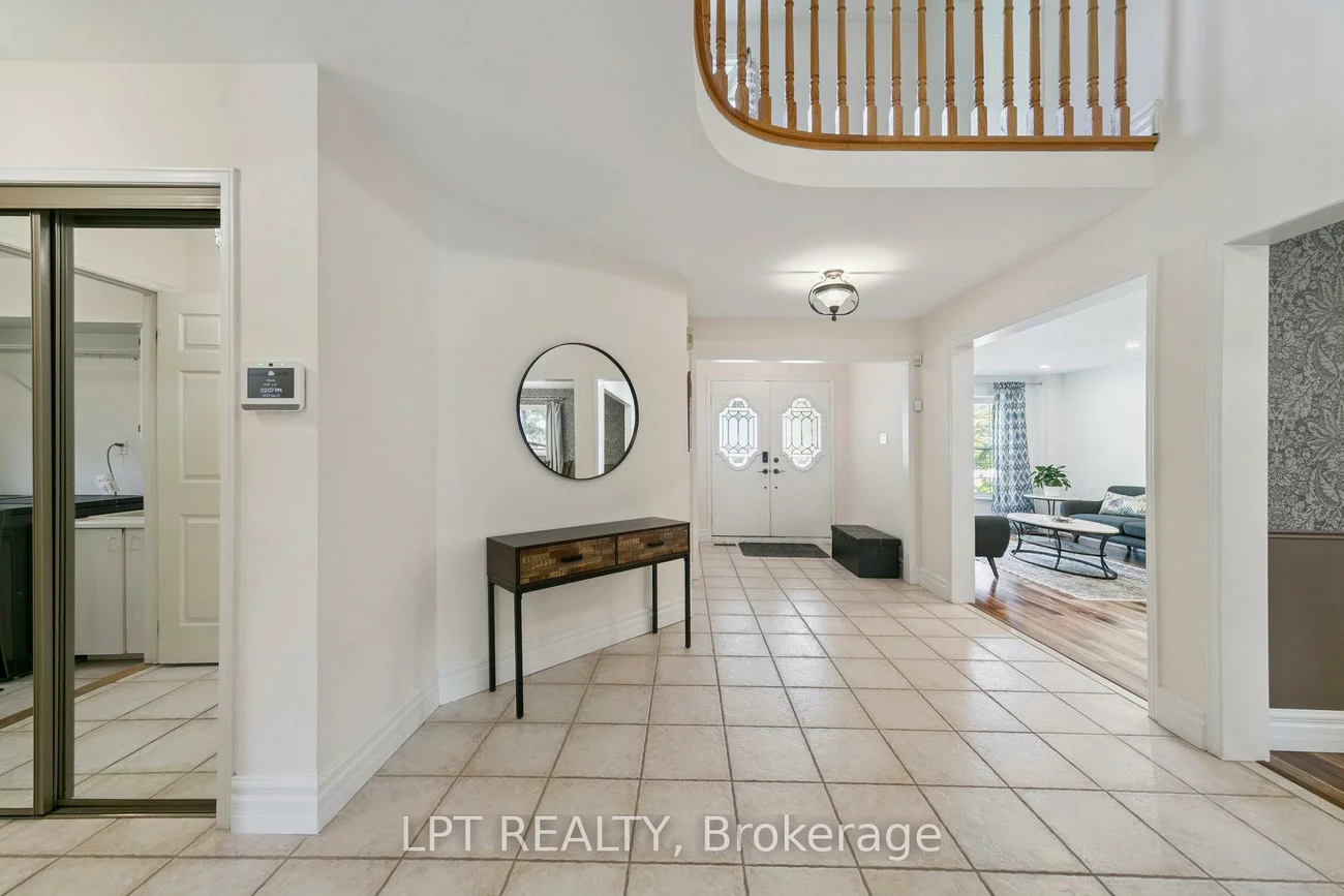 1823, The Chase, Central Erin Mills, Mississauga