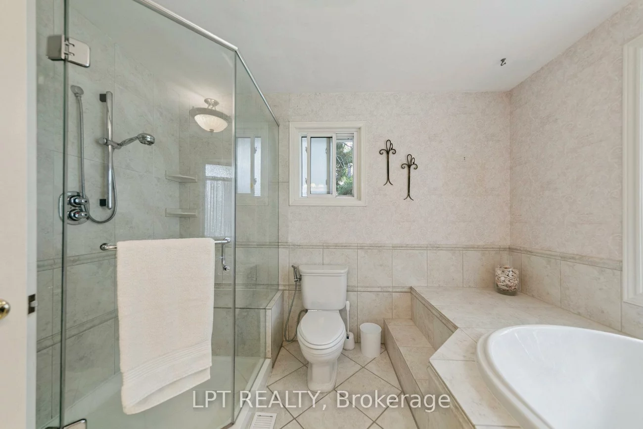 1823, The Chase, Central Erin Mills, Mississauga