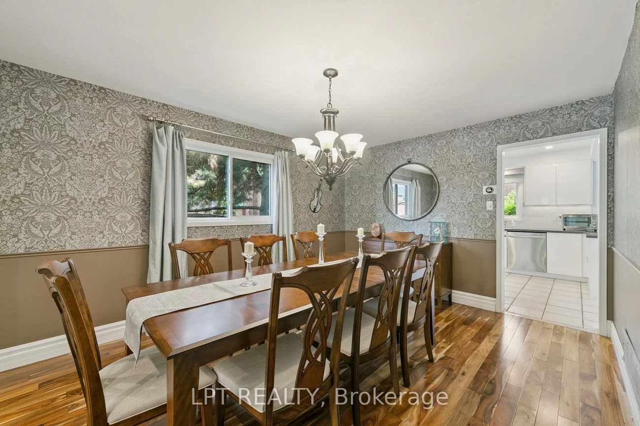 1823, The Chase, Central Erin Mills, Mississauga