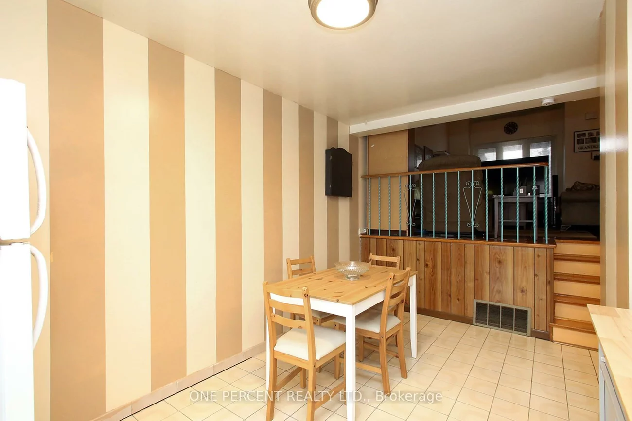 3074, Merritt, Malton, Mississauga