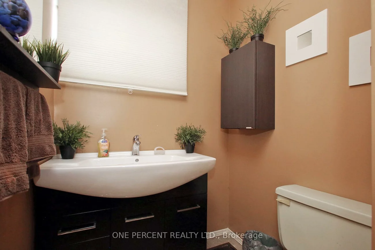 3074, Merritt, Malton, Mississauga