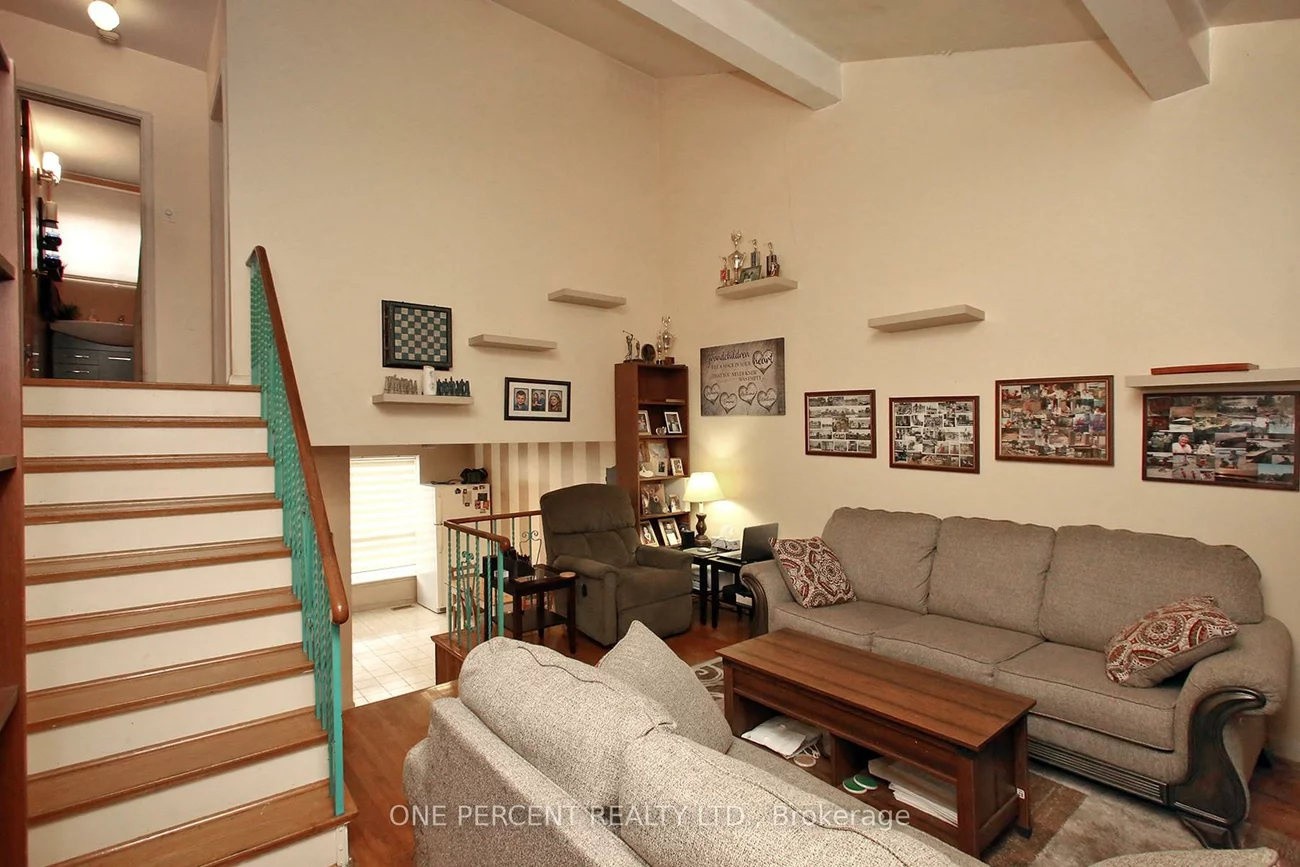 3074, Merritt, Malton, Mississauga