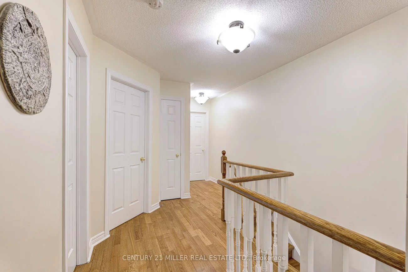 614, Leatherleaf, Hurontario, Mississauga