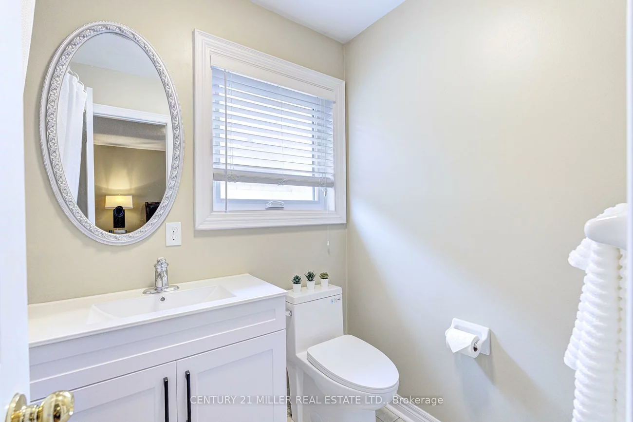 614, Leatherleaf, Hurontario, Mississauga