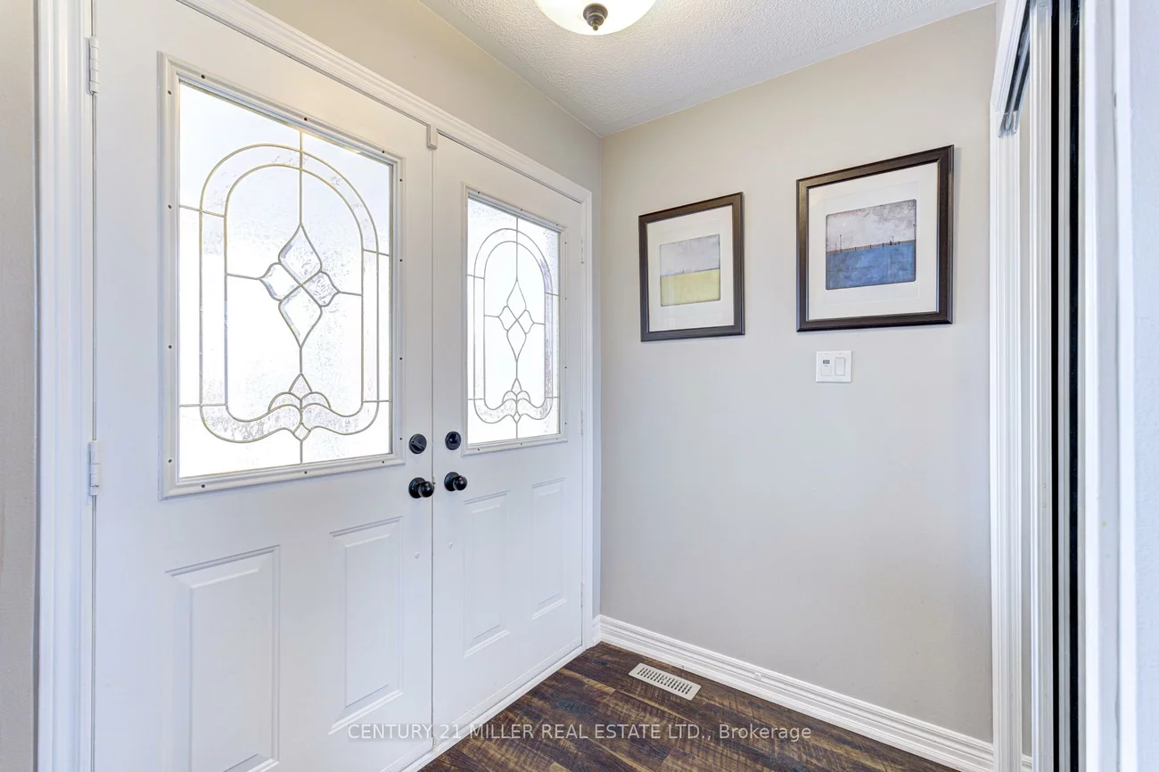 614, Leatherleaf, Hurontario, Mississauga