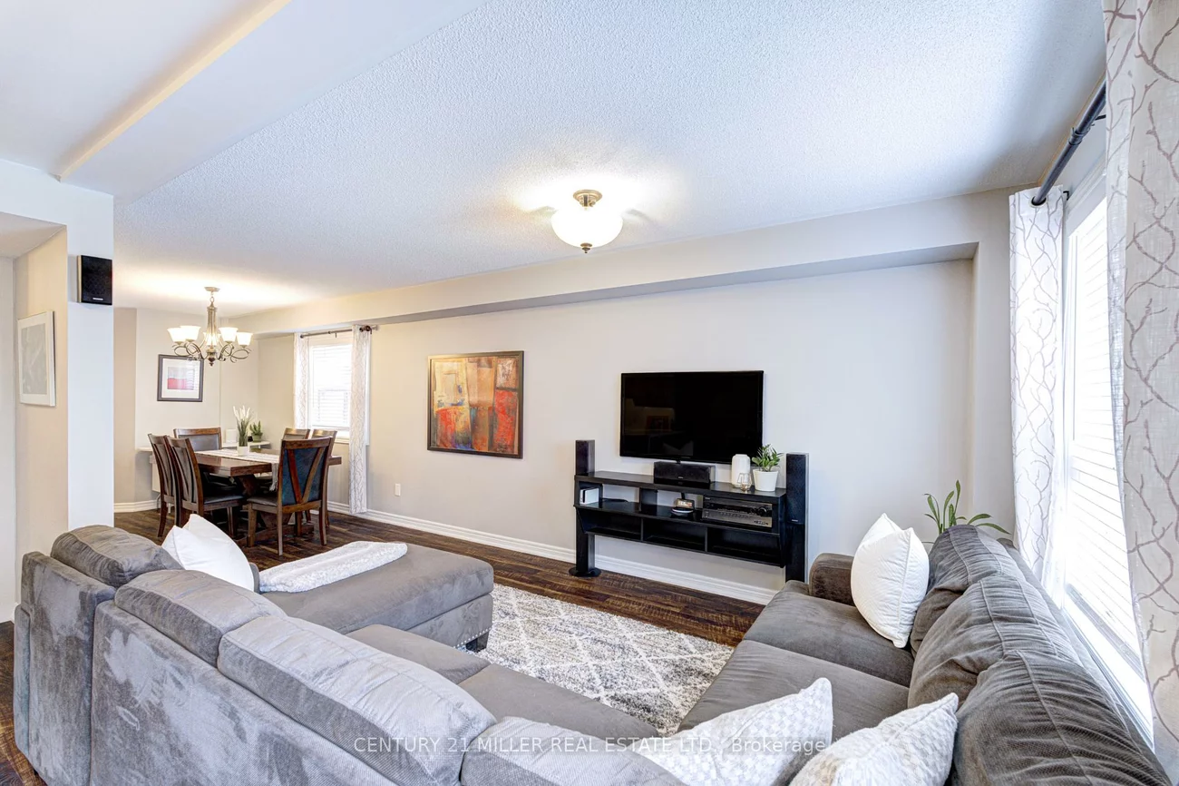 614, Leatherleaf, Hurontario, Mississauga