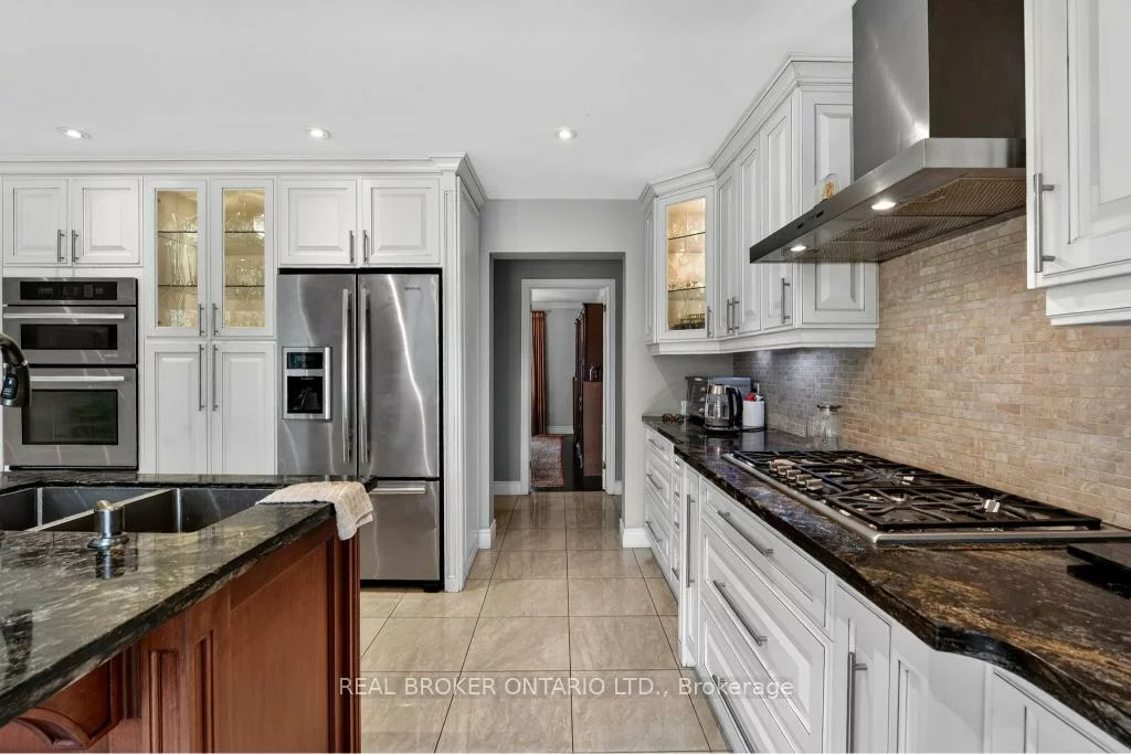 2145, Oneida, Erindale, Mississauga