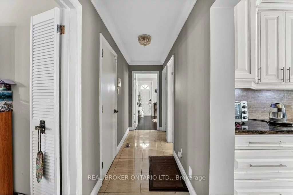 2145, Oneida, Erindale, Mississauga