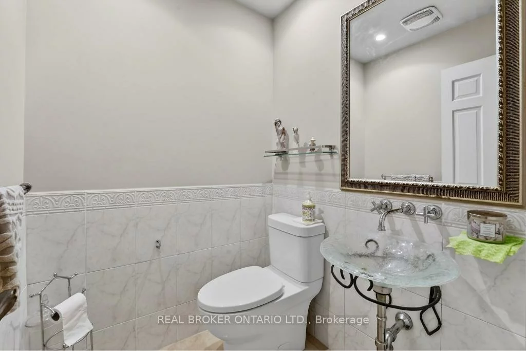 2145, Oneida, Erindale, Mississauga