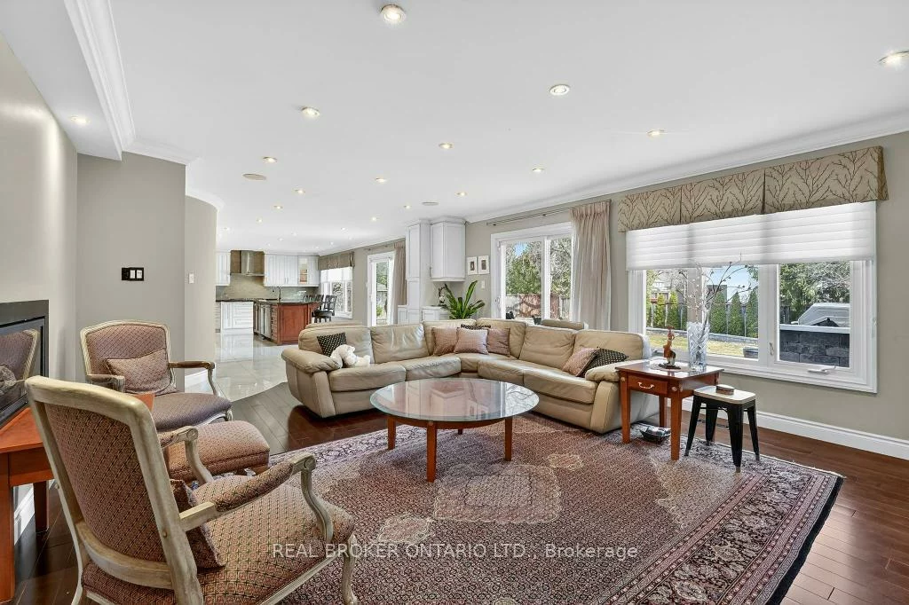 2145, Oneida, Erindale, Mississauga