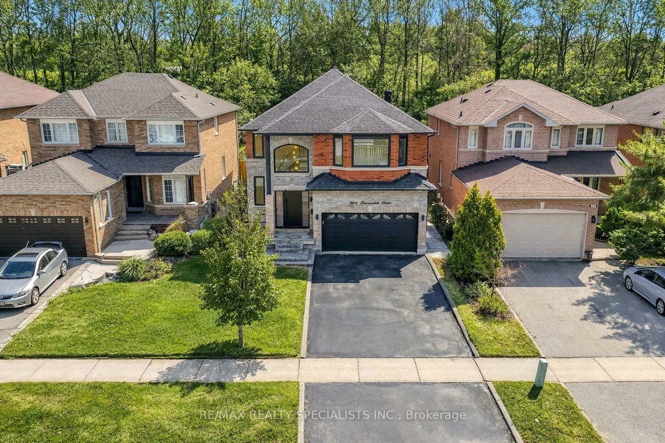 304, Barondale, Hurontario, Mississauga