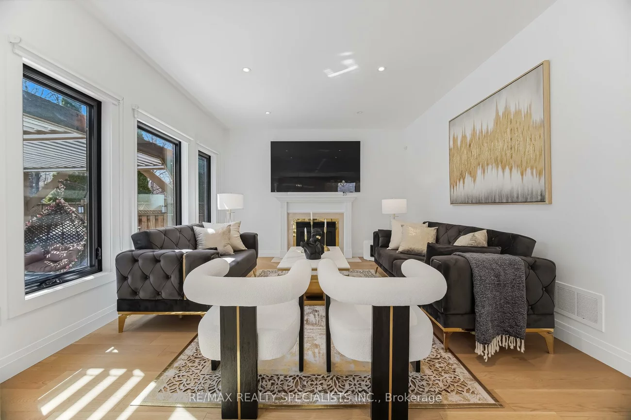 304, Barondale, Hurontario, Mississauga