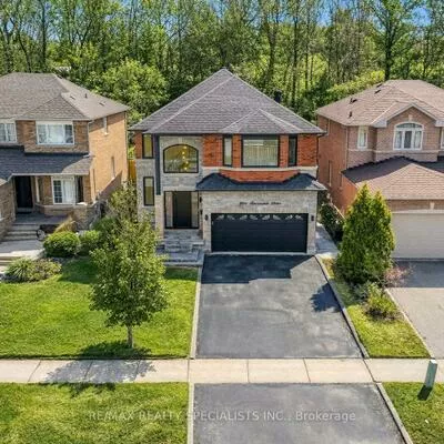 304, Barondale, Hurontario, Mississauga