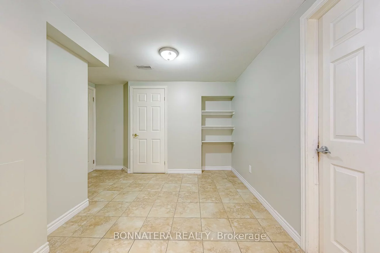 4836, Rosebush, East Credit, Mississauga