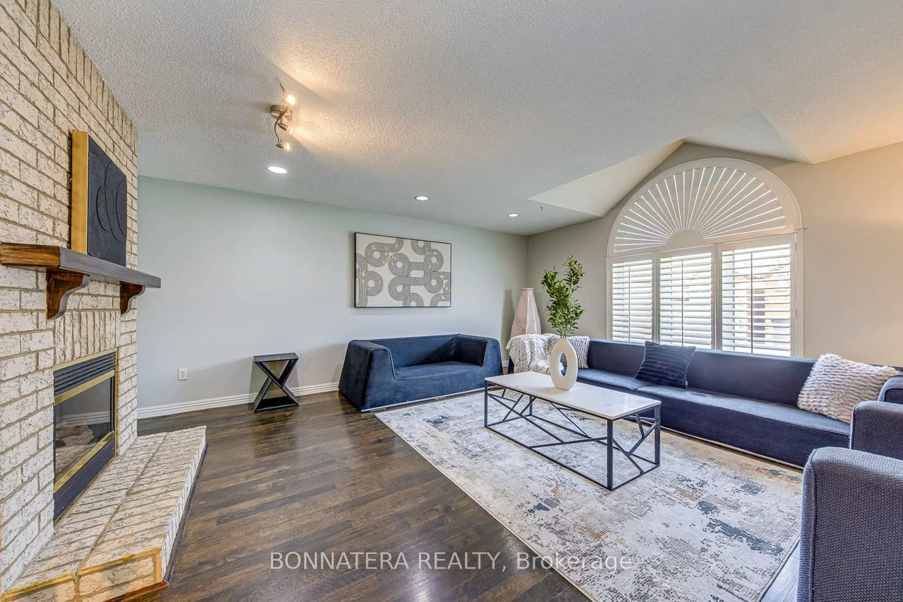 4836, Rosebush, East Credit, Mississauga