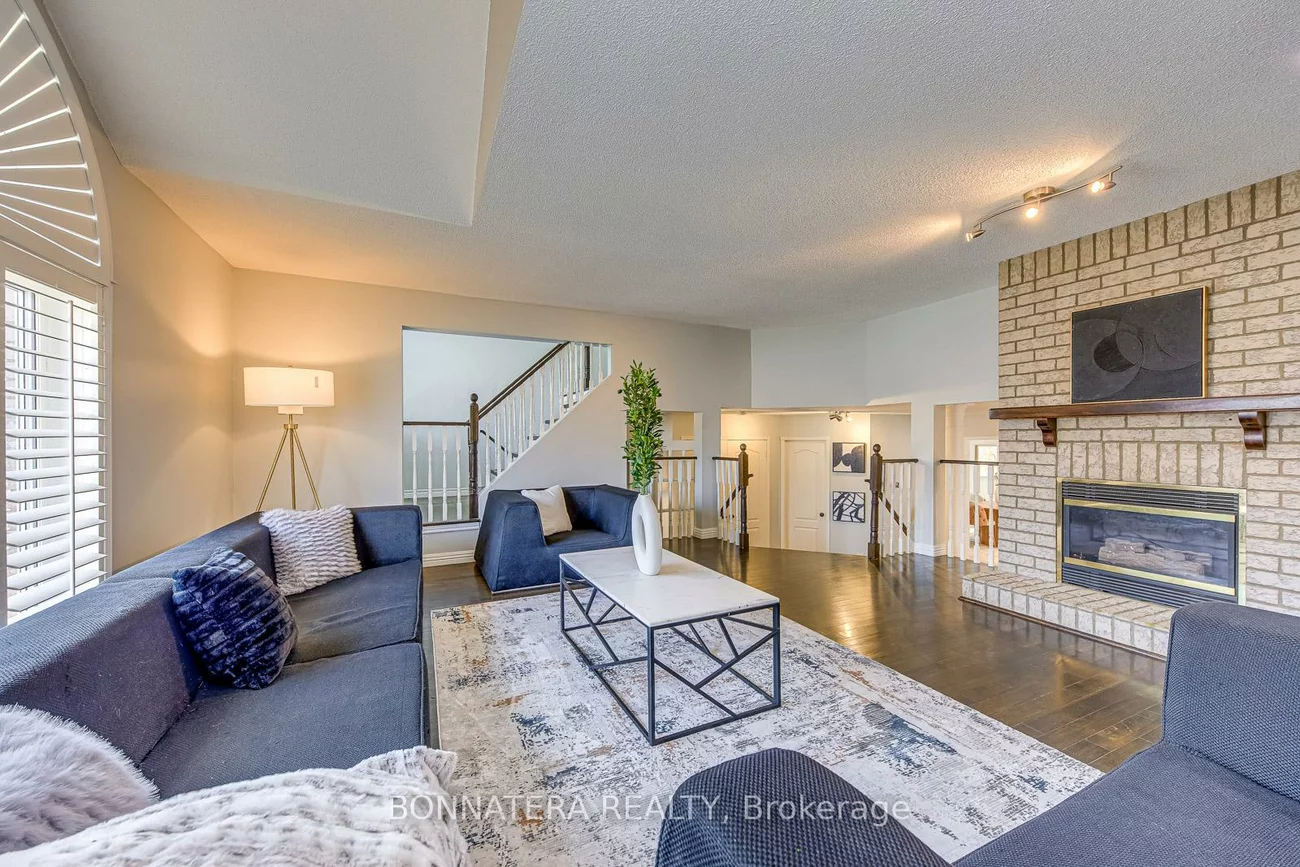 4836, Rosebush, East Credit, Mississauga