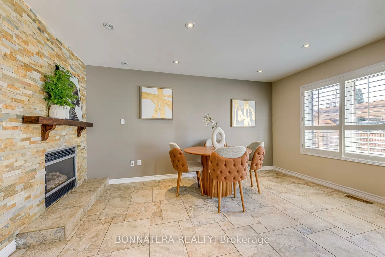 4836, Rosebush, East Credit, Mississauga