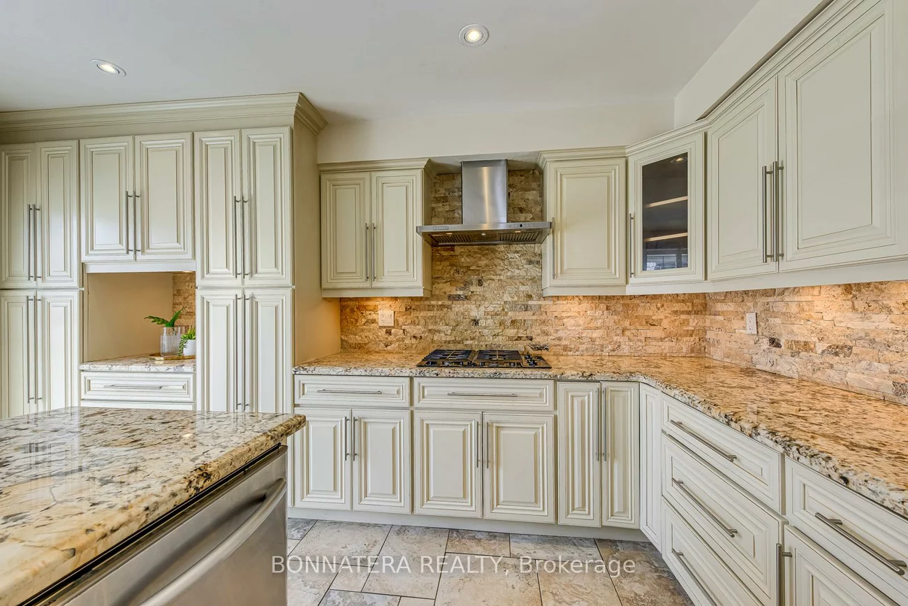 4836, Rosebush, East Credit, Mississauga