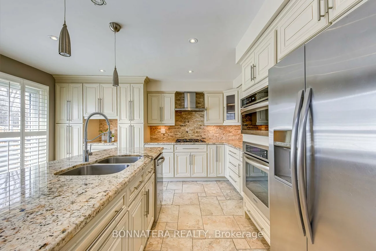 4836, Rosebush, East Credit, Mississauga