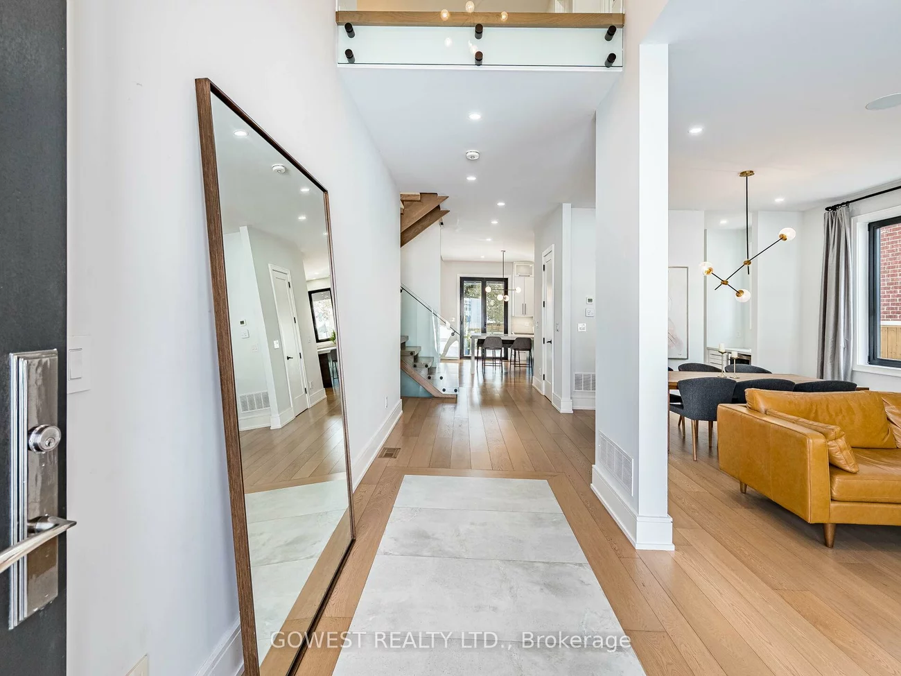 402, Niar, Mineola, Mississauga