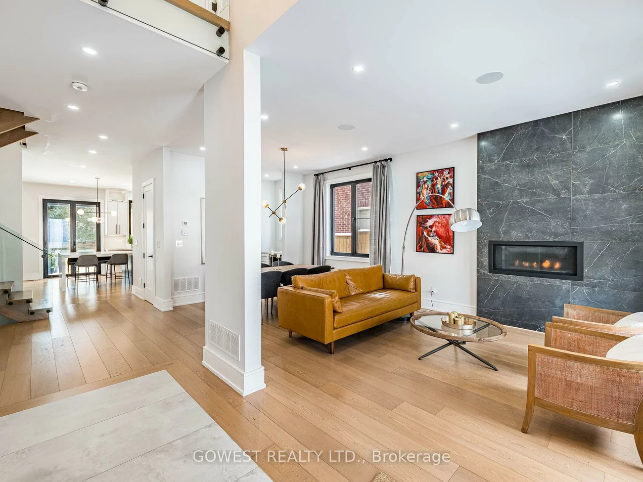 402, Niar, Mineola, Mississauga