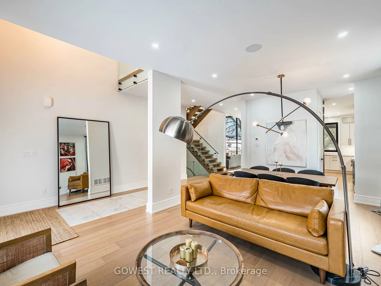 402, Niar, Mineola, Mississauga