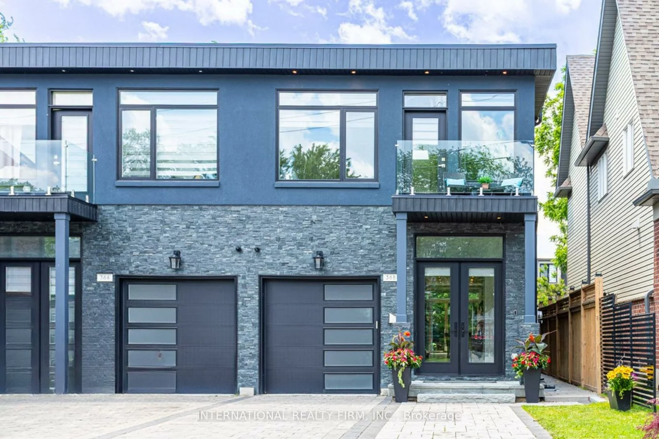 36B, PINE, Port Credit, Mississauga