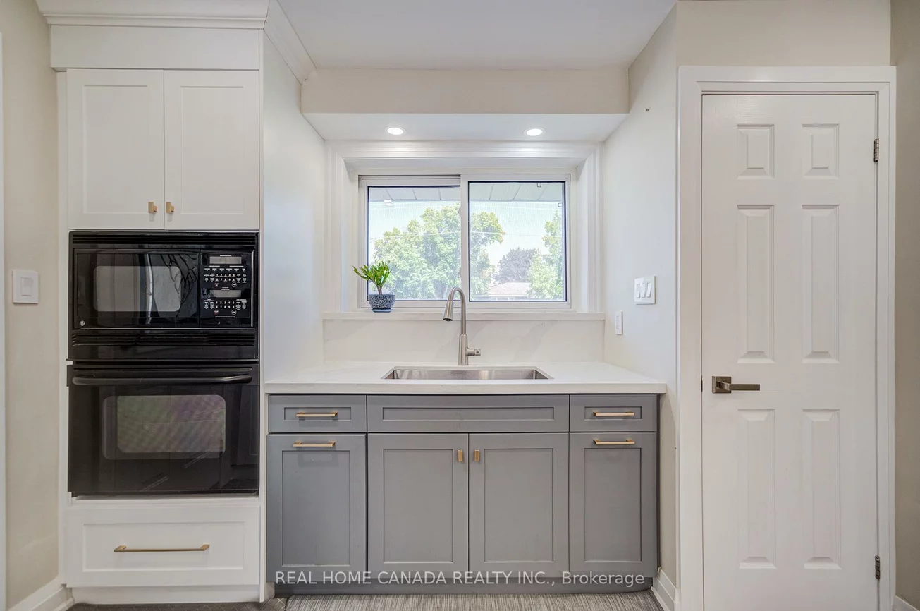 29, Ellesboro, Streetsville, Mississauga