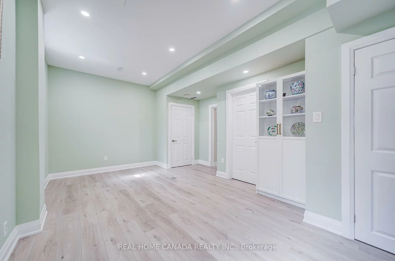 29, Ellesboro, Streetsville, Mississauga