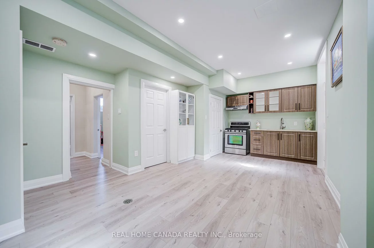 29, Ellesboro, Streetsville, Mississauga