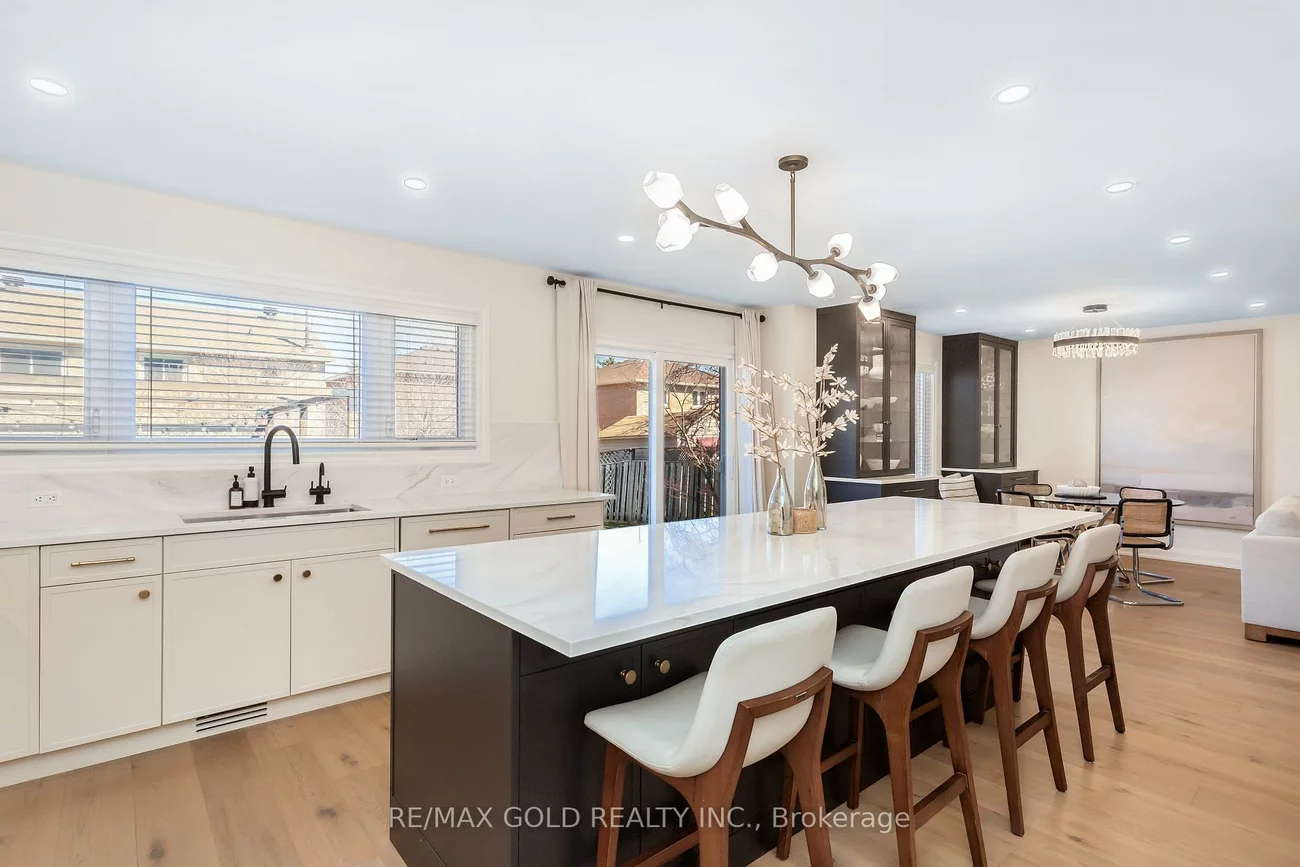 3243, Dovetail, Erin Mills, Mississauga