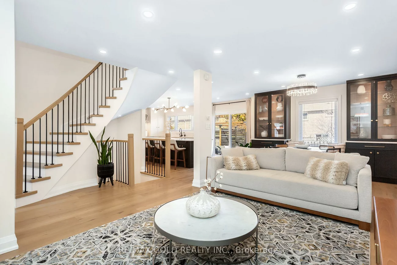 3243, Dovetail, Erin Mills, Mississauga