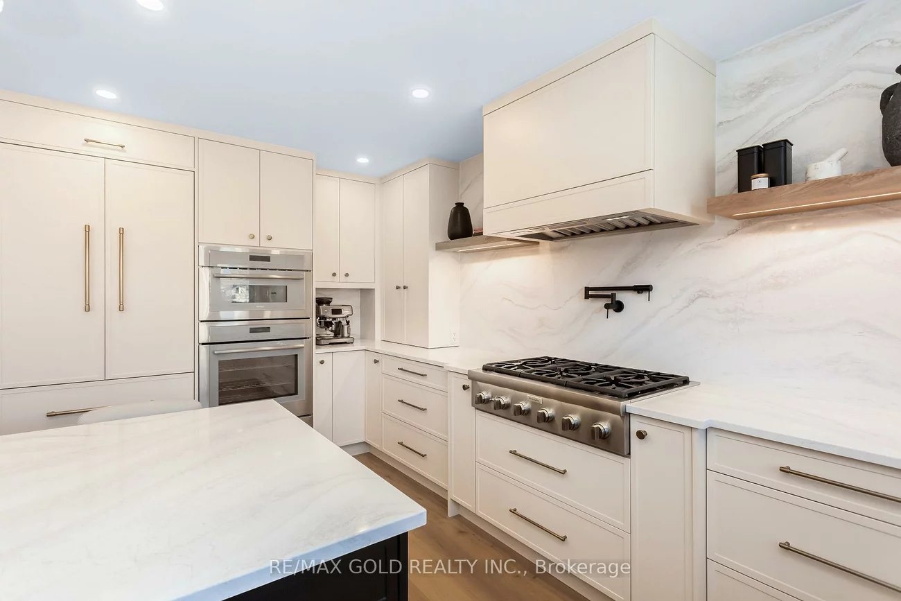 3243, Dovetail, Erin Mills, Mississauga