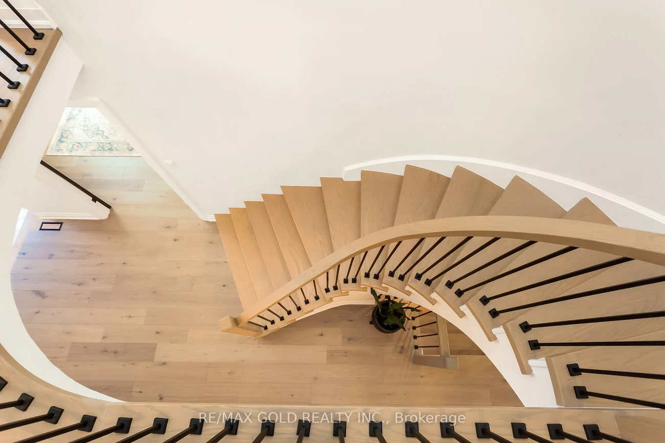 3243, Dovetail, Erin Mills, Mississauga