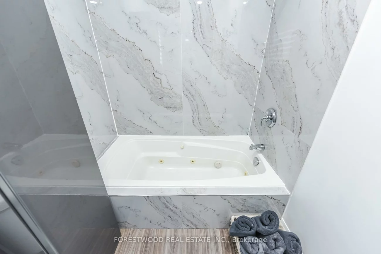 1690, Saltdene, Rathwood, Mississauga