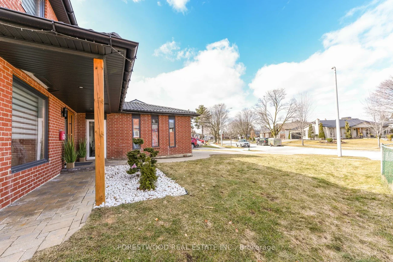1690, Saltdene, Rathwood, Mississauga