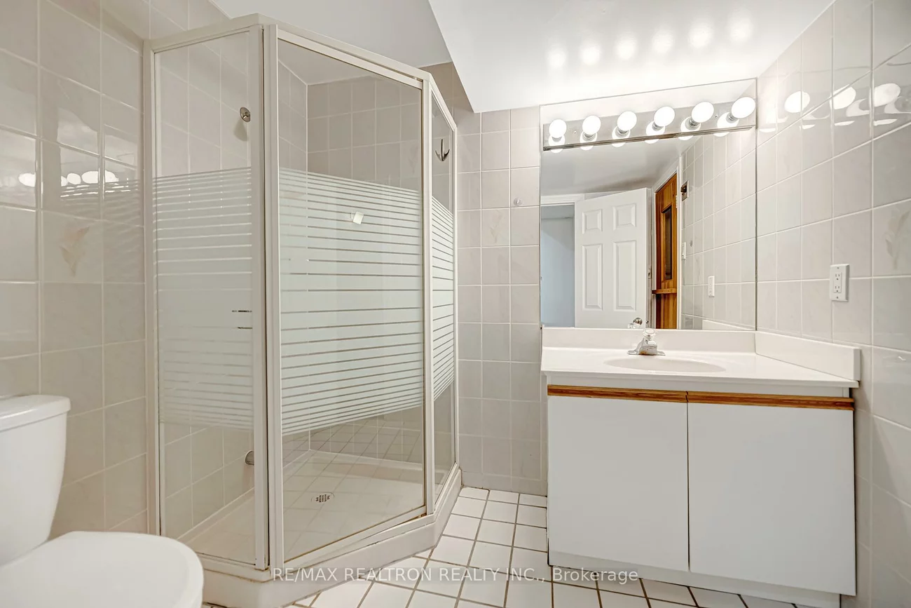 3488, Africa, Fairview, Mississauga