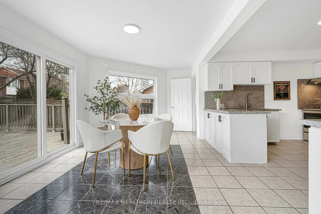 3488, Africa, Fairview, Mississauga