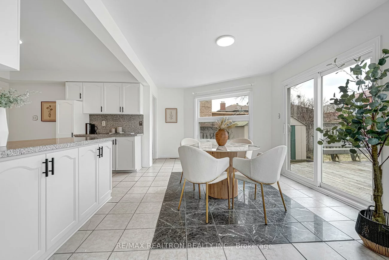 3488, Africa, Fairview, Mississauga