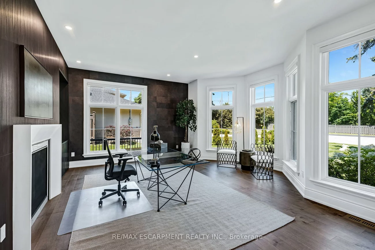 714, Atoka, Lorne Park, Mississauga