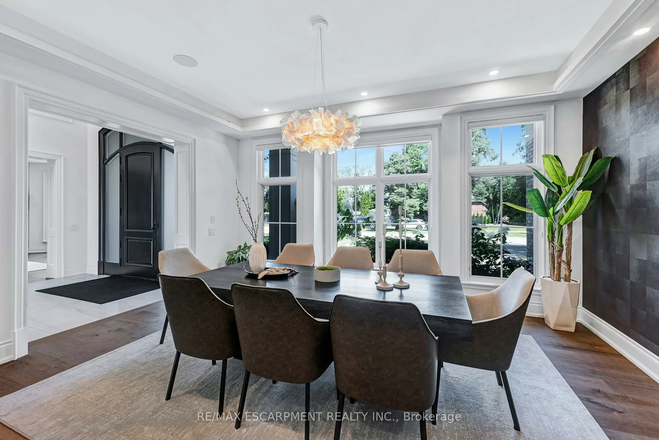 714, Atoka, Lorne Park, Mississauga