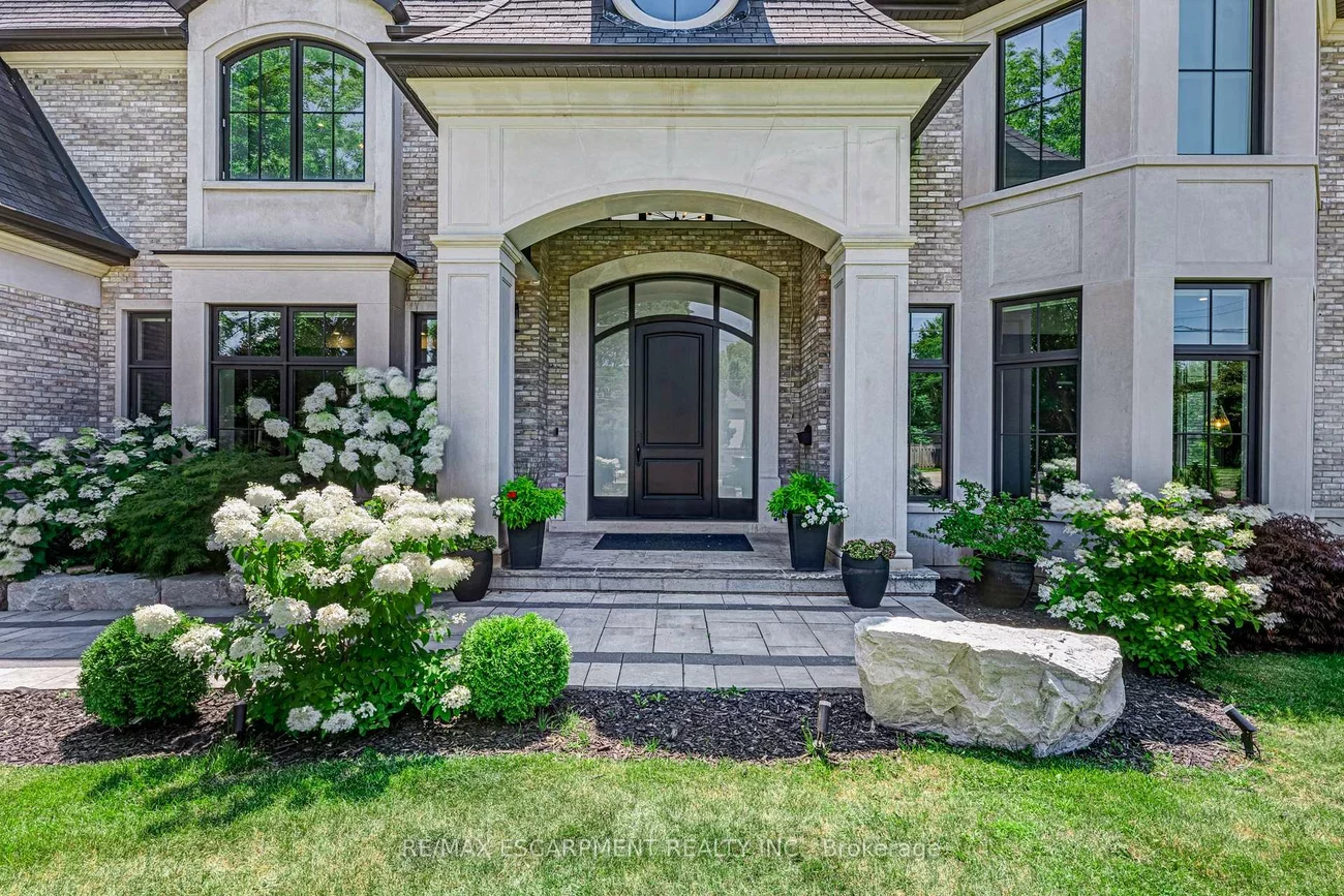 714, Atoka, Lorne Park, Mississauga