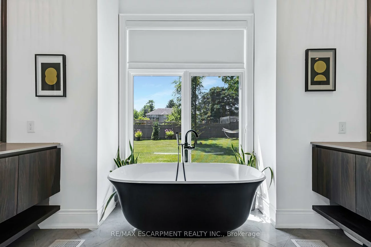 714, Atoka, Lorne Park, Mississauga