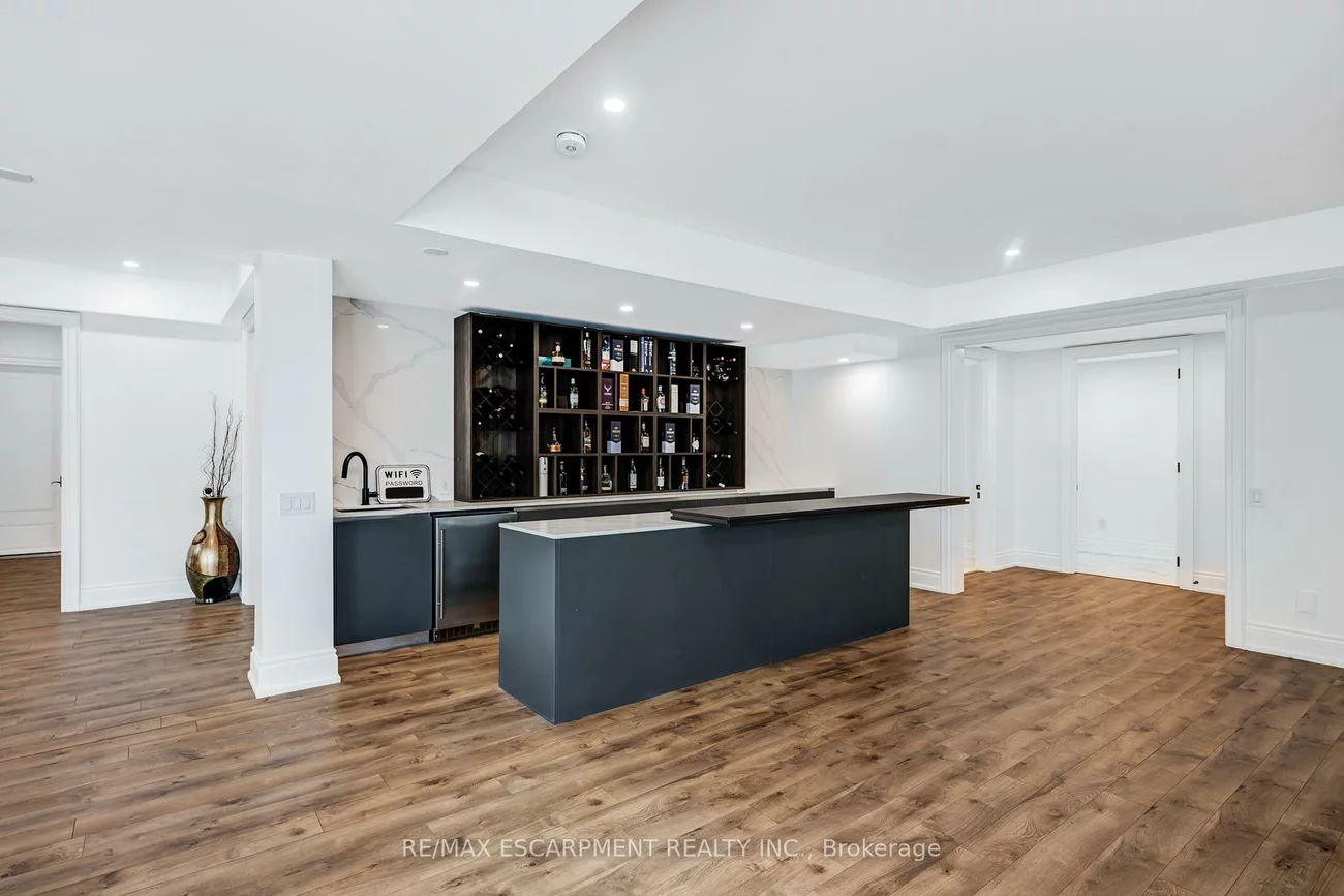 714, Atoka, Lorne Park, Mississauga