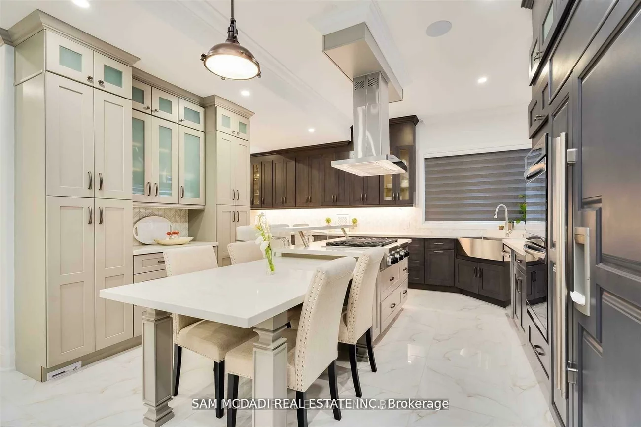 1138, Garden, Lorne Park, Mississauga